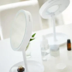 Beurer BS 45 Trådløst bordspeil med LED-lys, 17,5 cm