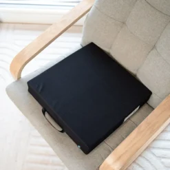 BIMA Coxit sittepute lett med 1/4 utsparring, 40x40x7,5cm