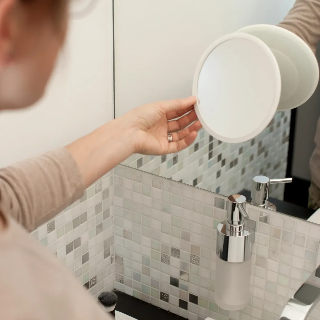 Bosign AirMirror Plus, avtakbart forstørrelsesspeil X10 med sugekopp, hvit