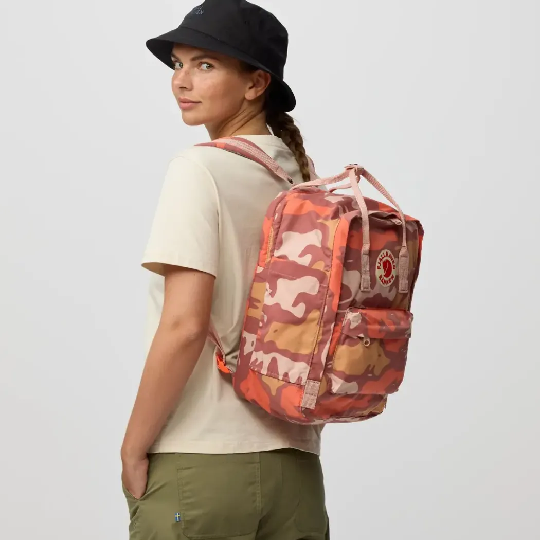 Fjällräven Kånken Graphics Laptop 15″ Ryggsekk Hidden Animals, blå