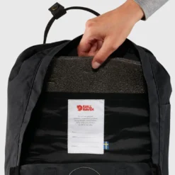Fjällräven Kånken Laptop 17″ Ryggsekk, Dahlia