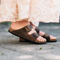 Klassisk Grete Waitz sandal med unike dempeegenskaper, brun