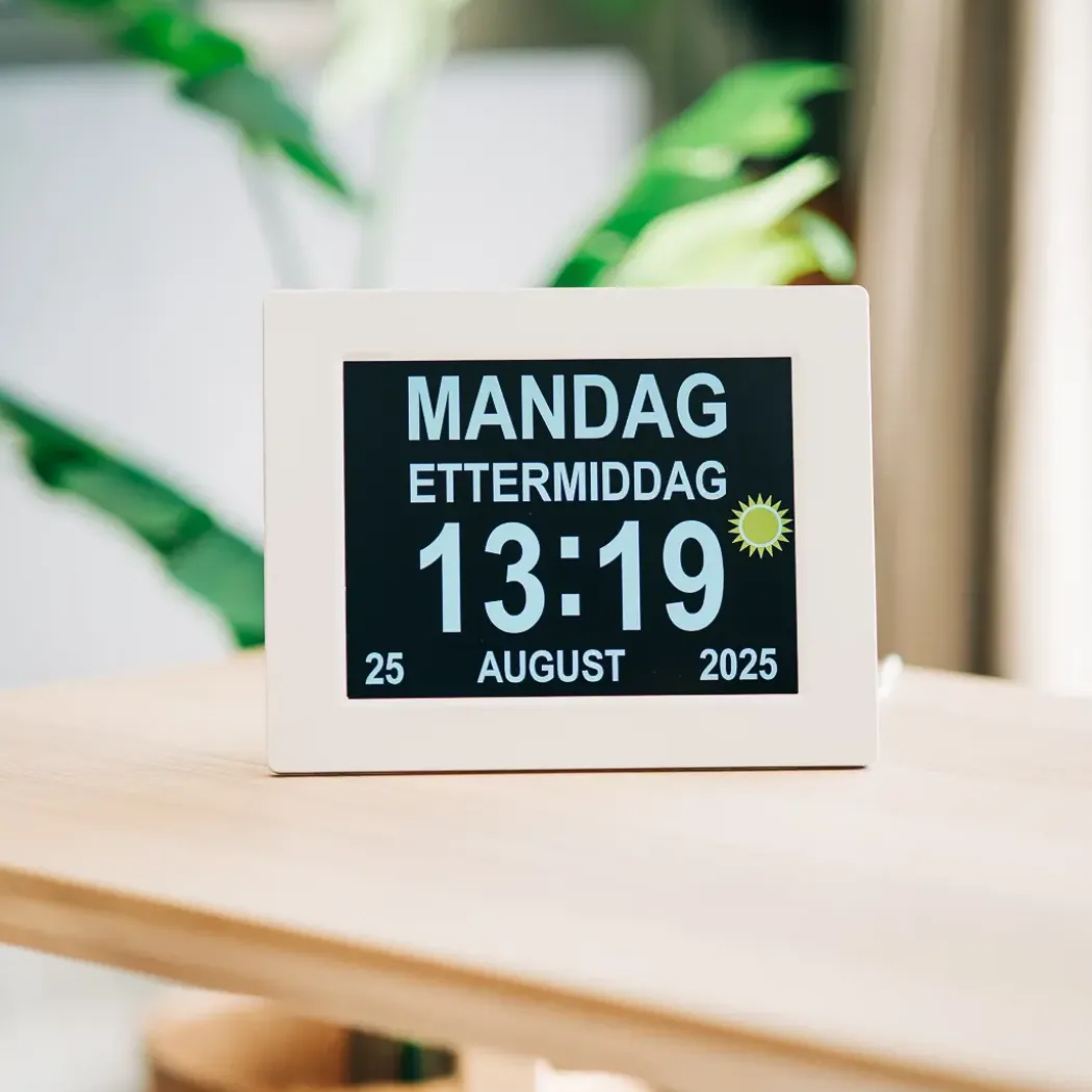 Lettleselig kalender-klokke 8″ – flere språk, hvit