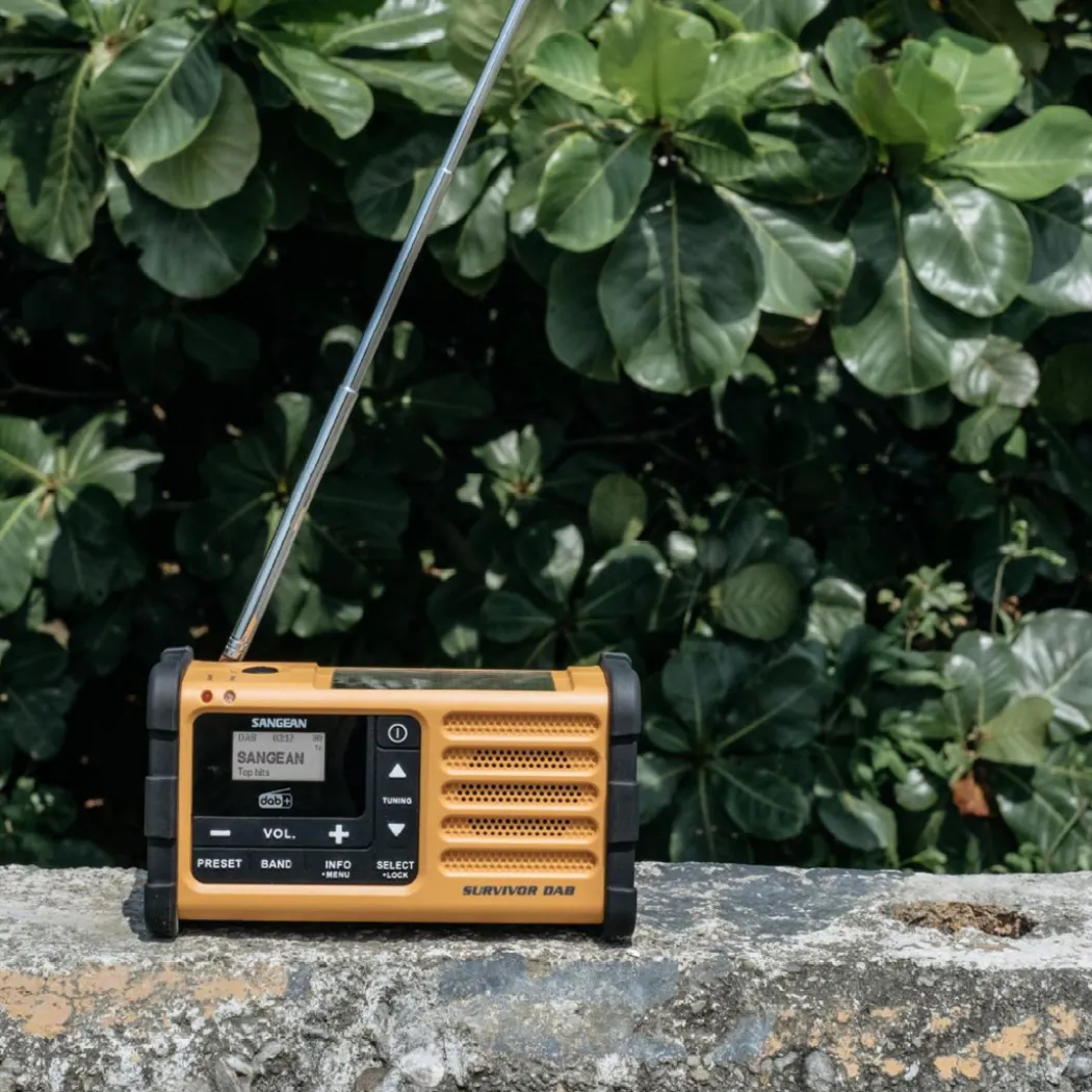 Sangean MMR-88 bærbar nødradio med sveiv, solcelle, DAB+ og FM