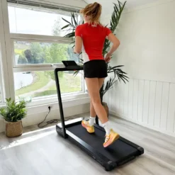Urevo Strol 2S Pro sammenleggbar tredemølle med stigning og app