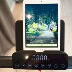 Urevo Strol 2S Pro sammenleggbar tredemølle med stigning og app
