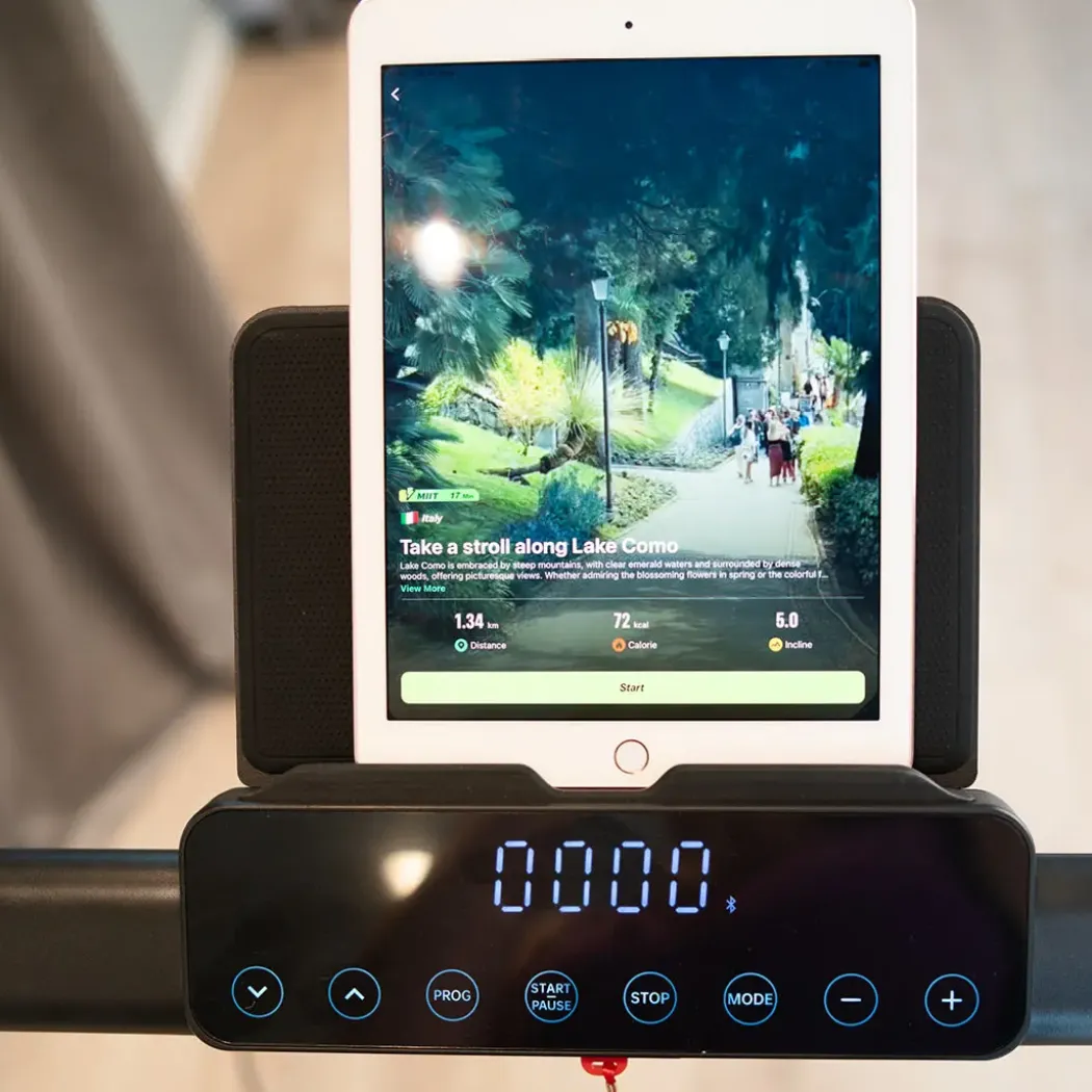 Urevo Strol 2S Pro sammenleggbar tredemølle med stigning og app